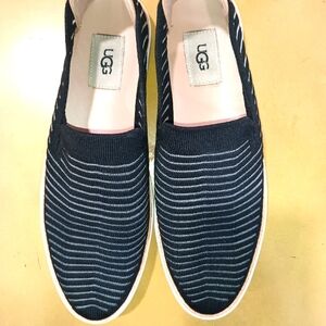 UGG  Sammy Breeze Sheer/Striped, Slip-On Sneakers - Black and White. Sz. 8